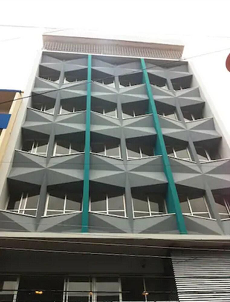 Oyo Ecosuites Hotel Manaus Bagian luar foto